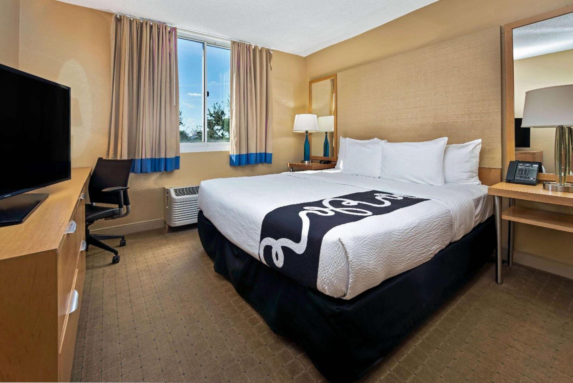 La Quinta By Wyndham West Palm Beach Airport Екстериор снимка